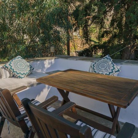 Nereids Guesthouse هيدرا المظهر الخارجي الصورة