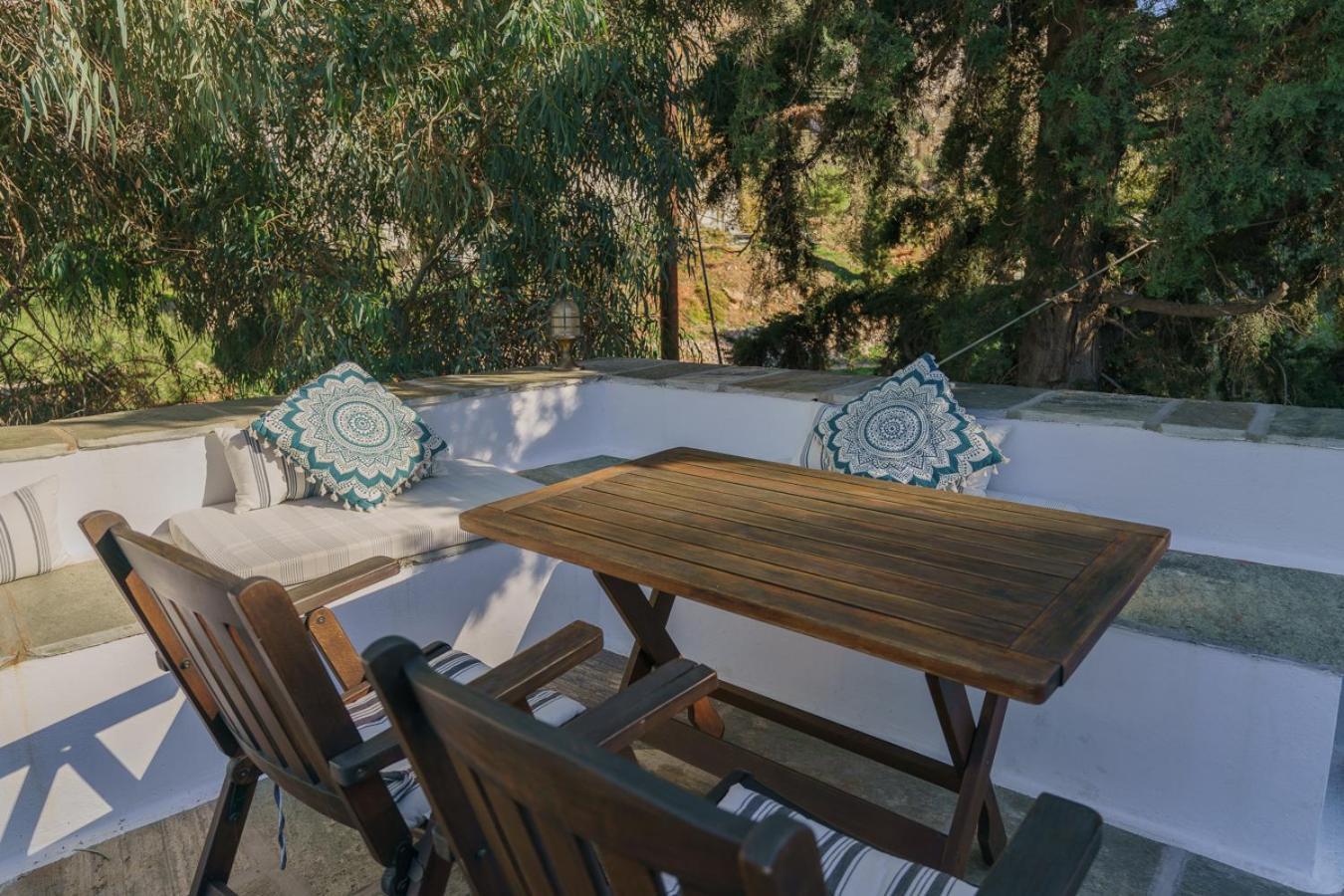 Nereids Guesthouse هيدرا المظهر الخارجي الصورة