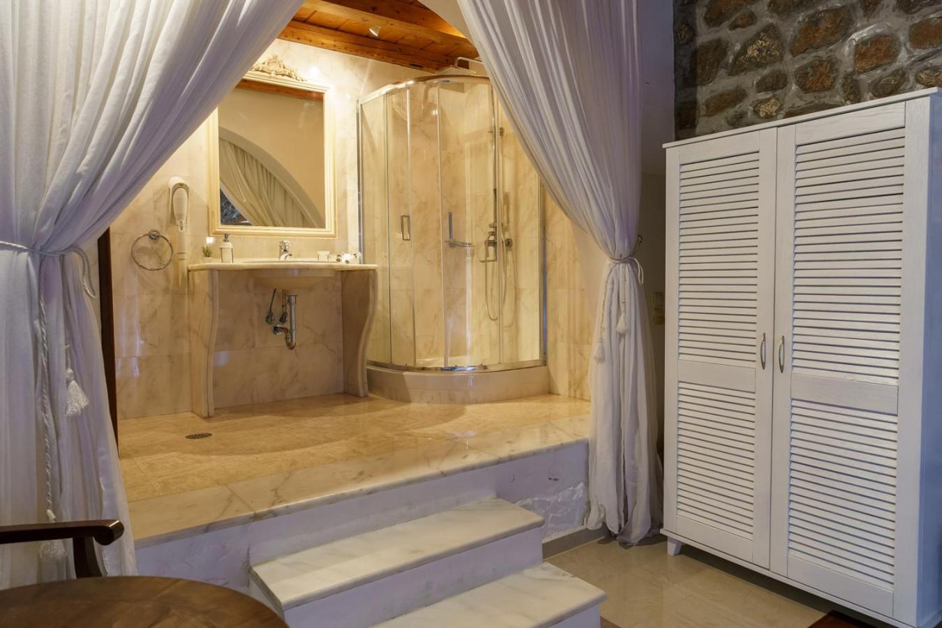 Nereids Guesthouse هيدرا المظهر الخارجي الصورة