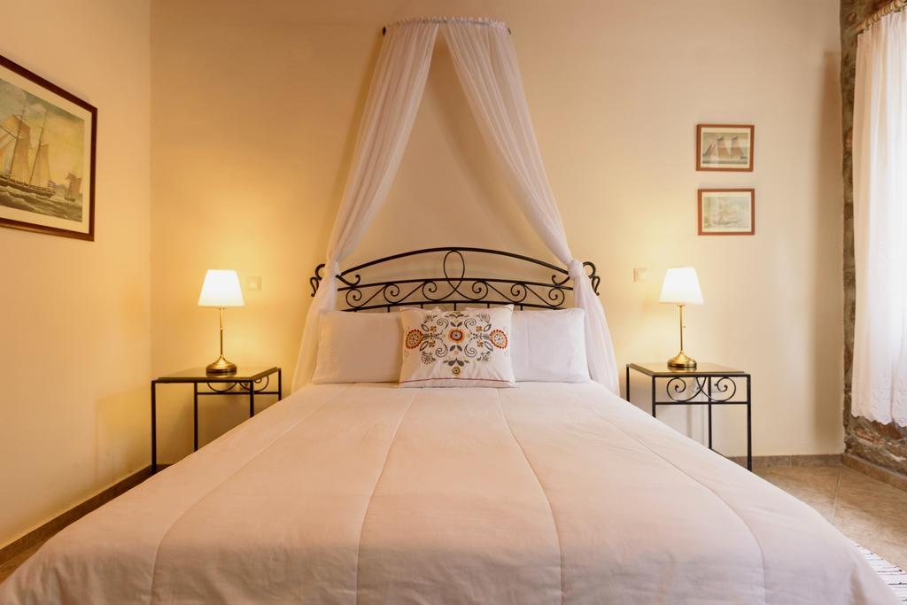 Nereids Guesthouse هيدرا المظهر الخارجي الصورة